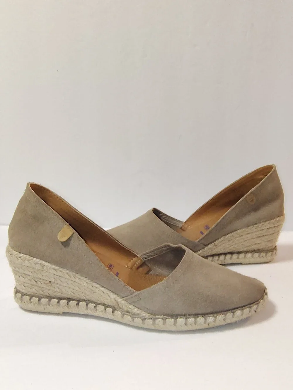 Verbenas Women's Mamen Suede Slip-On Wedge Espadrilles in Stone Made In Spain 39